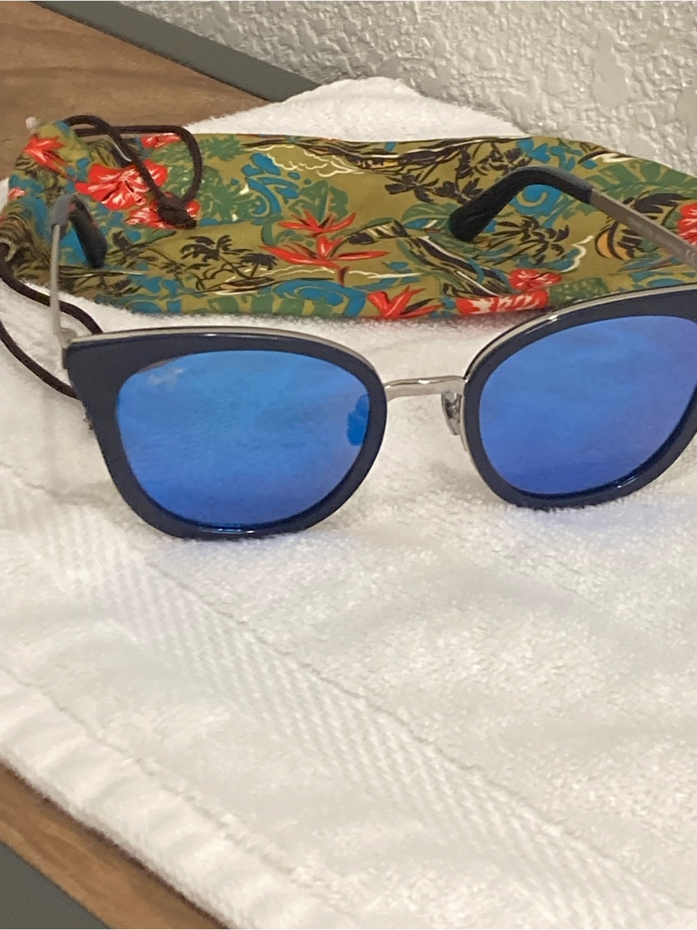Maui Jim Wood Rose MJ870-03 Blue Hawaii Polarized Sunglasses - Made in Italy